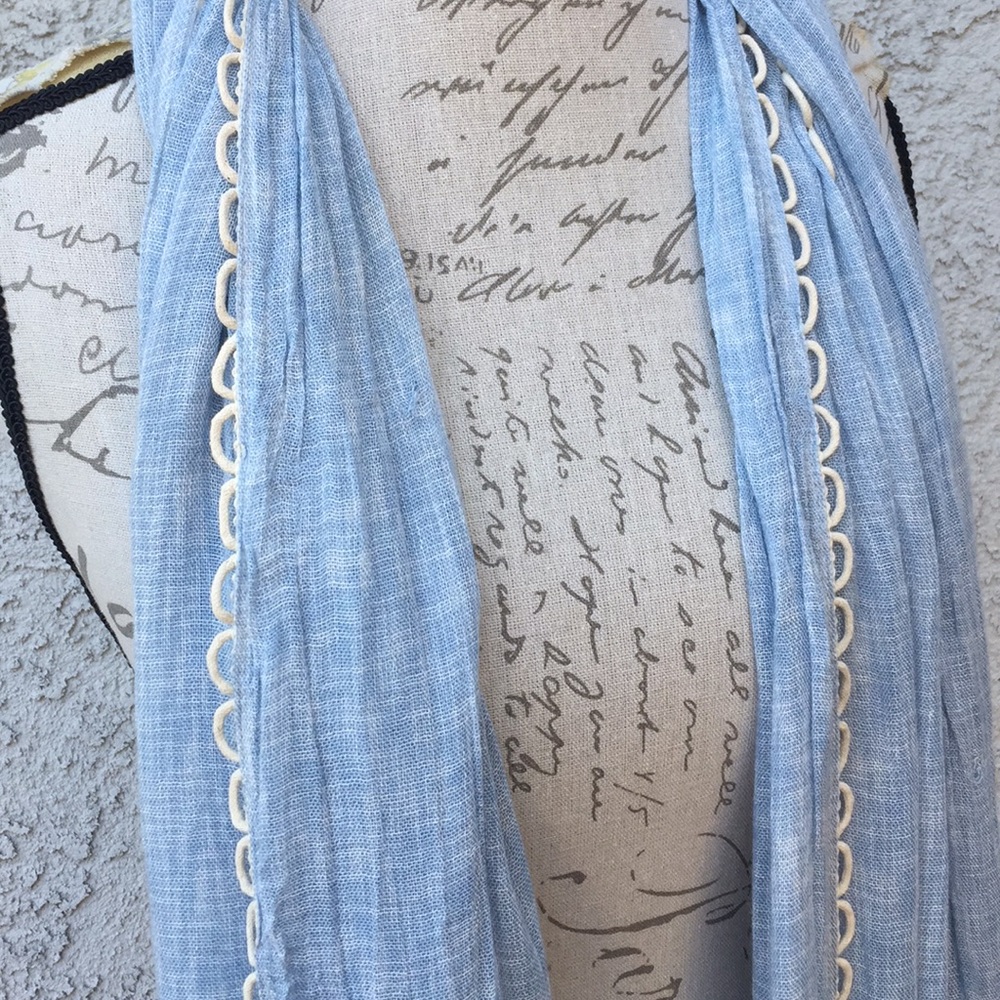Mudd Kohl’s Thin Knit 🧶 Baby Pastel Blue Scarf 🧣